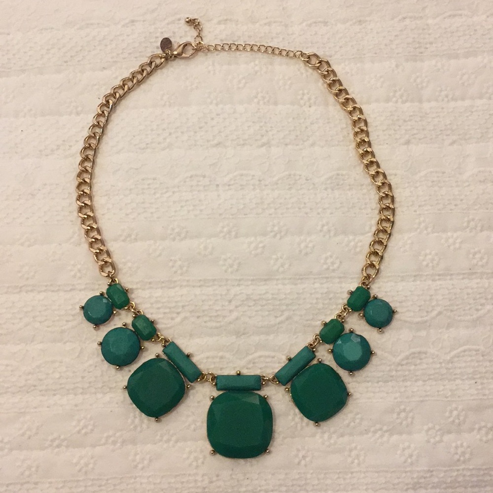 Statement necklace